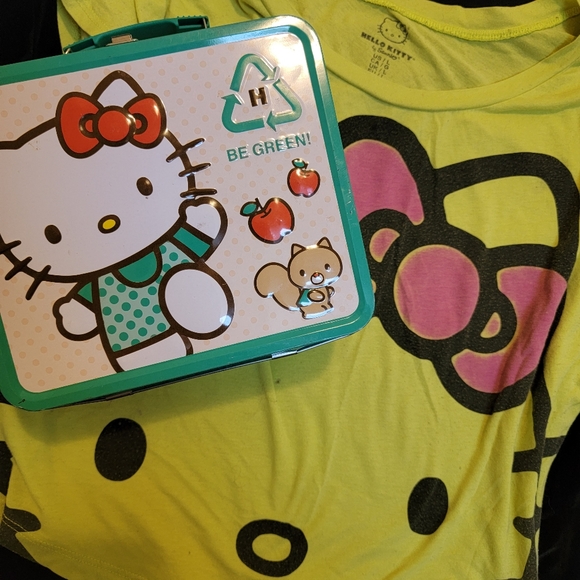 Y2K Hello Kitty Bundle! - Picture 1 of 3